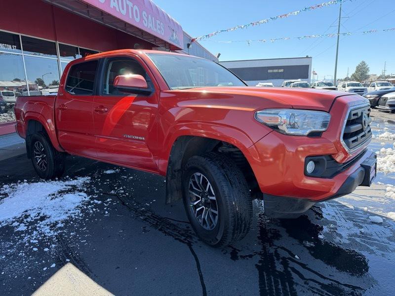 2016 Toyota Tacoma Image 8