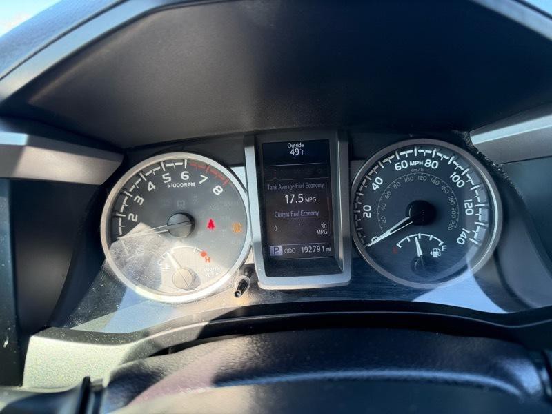 2016 Toyota Tacoma Image 19