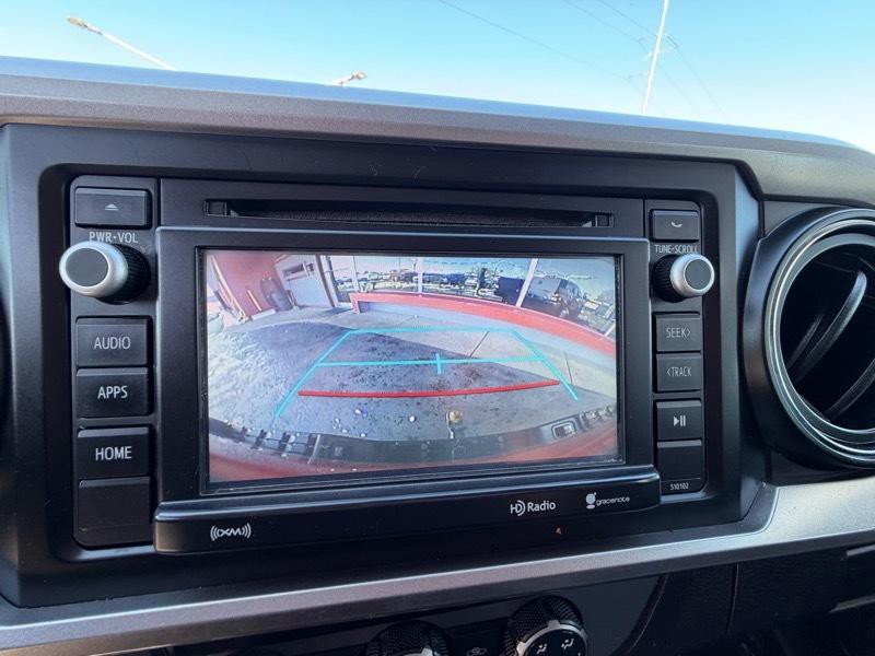 2016 Toyota Tacoma Image 20