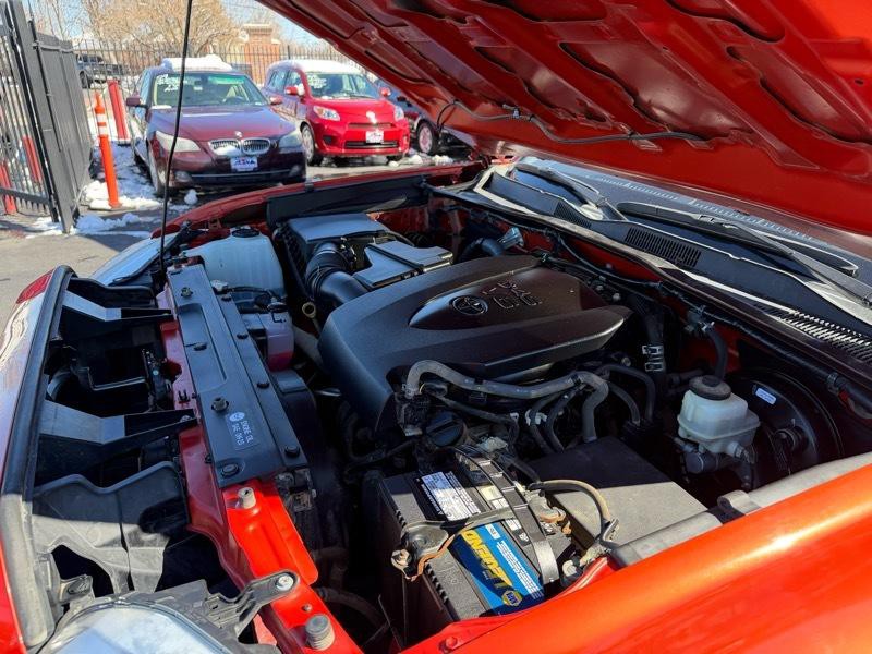 2016 Toyota Tacoma Image 27