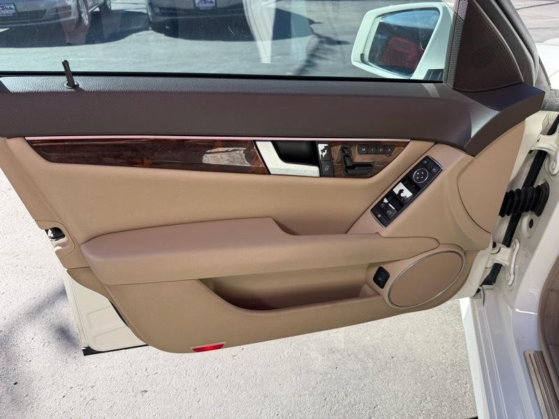 2012 Mercedes-Benz C-Class Image 10