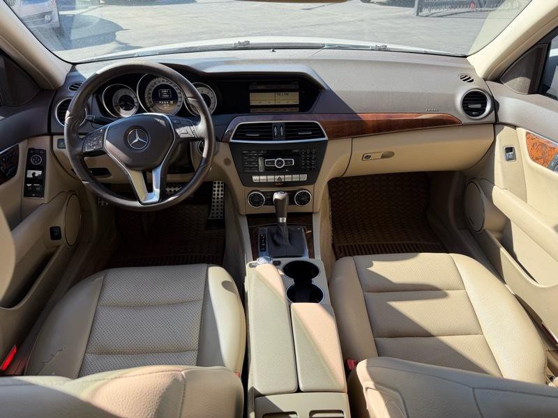2012 Mercedes-Benz C-Class Image 12