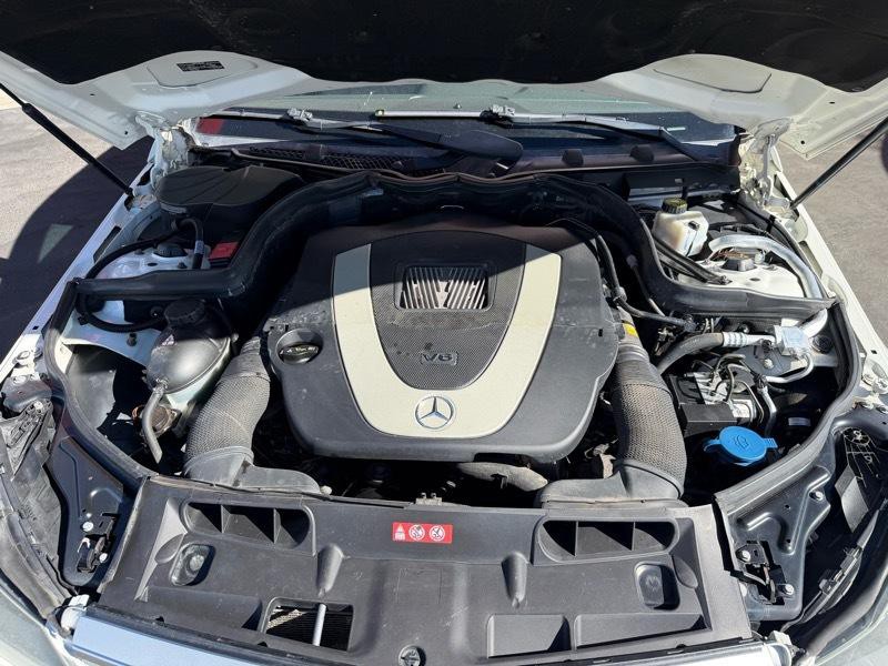 2012 Mercedes-Benz C-Class Image 24