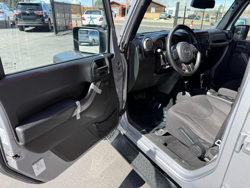 2015 Jeep Wrangler Image 13