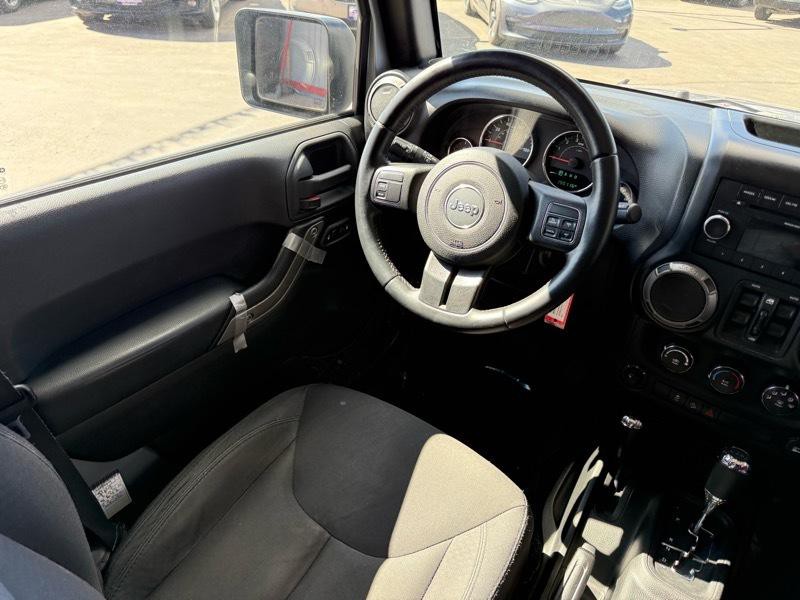 2015 Jeep Wrangler Image 23