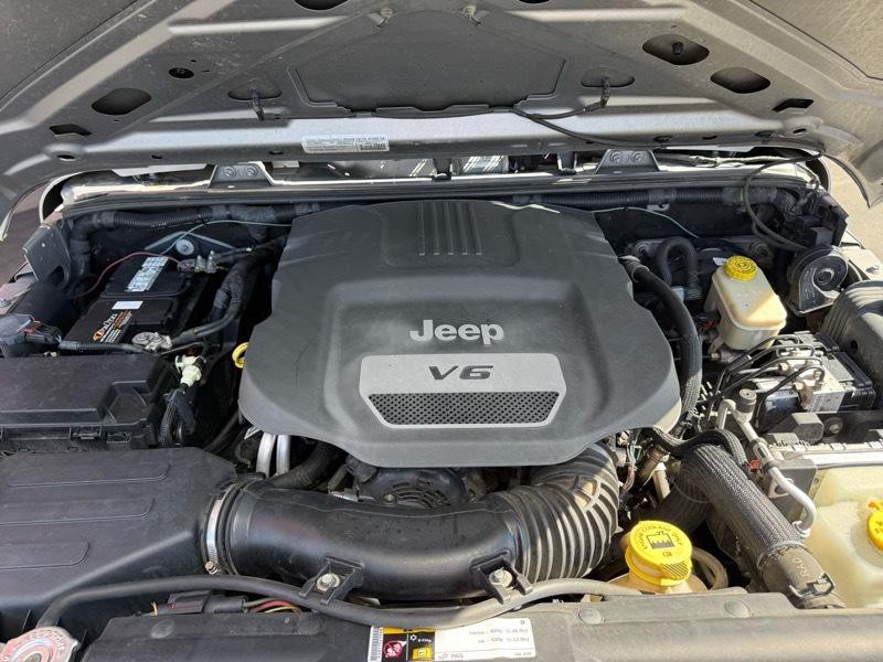 2015 Jeep Wrangler Image 33