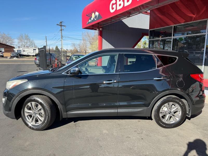 2015 Hyundai Santa Fe Image 2