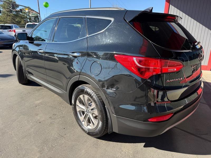 2015 Hyundai Santa Fe Image 3