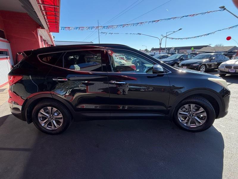 2015 Hyundai Santa Fe Image 8