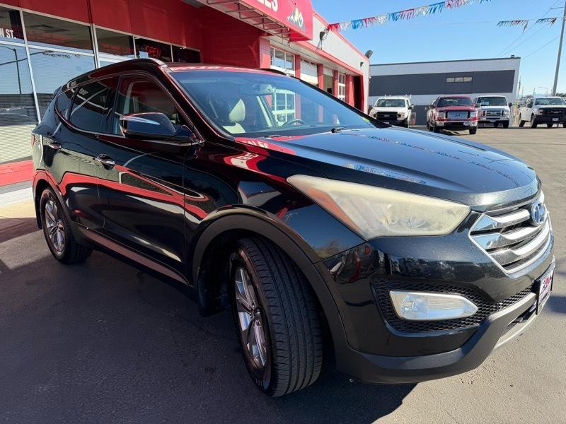 2015 Hyundai Santa Fe Image 9