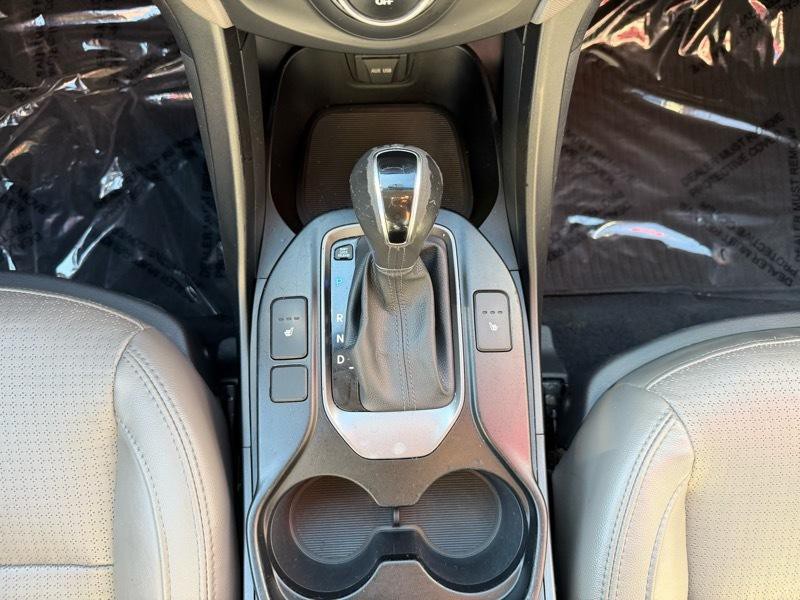 2015 Hyundai Santa Fe Image 18