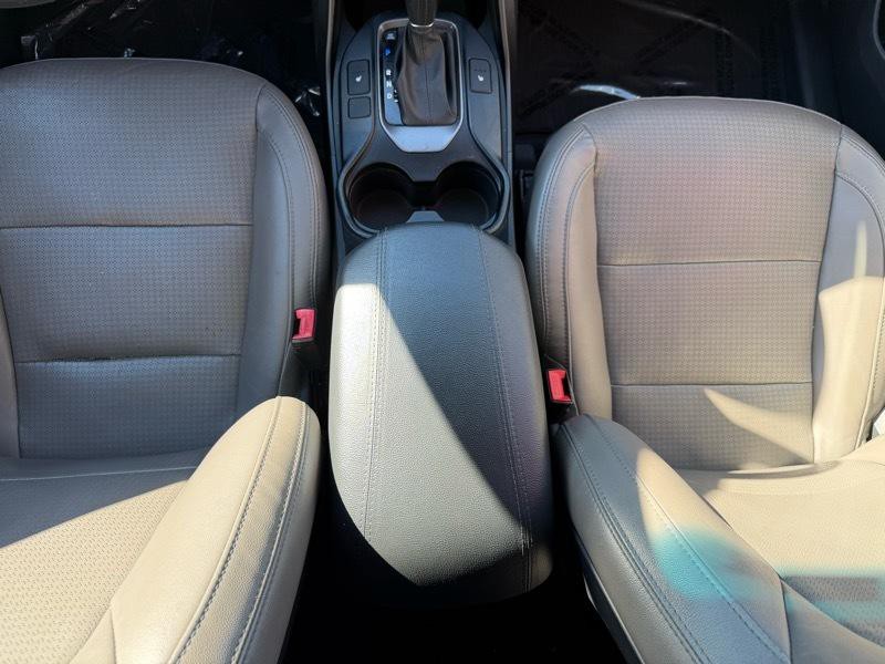2015 Hyundai Santa Fe Image 19