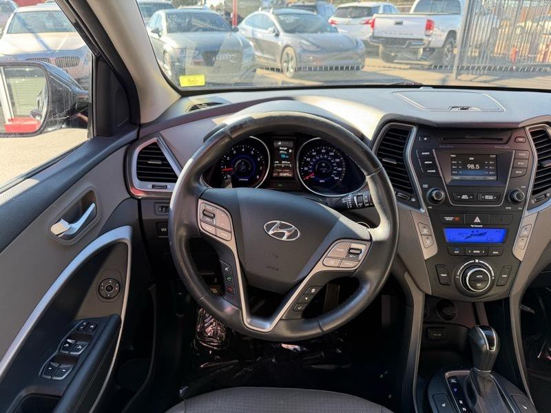 2015 Hyundai Santa Fe Image 20