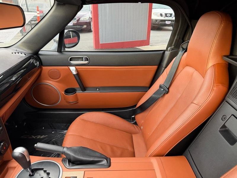 2007 Mazda MX-5 Miata Image 12