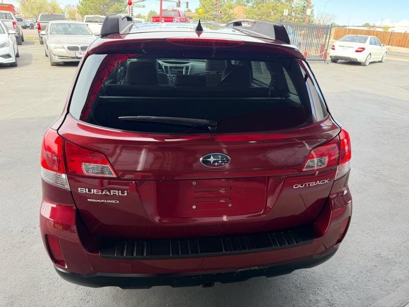 2011 Subaru Outback Image 4