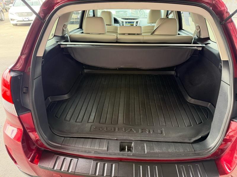 2011 Subaru Outback Image 5
