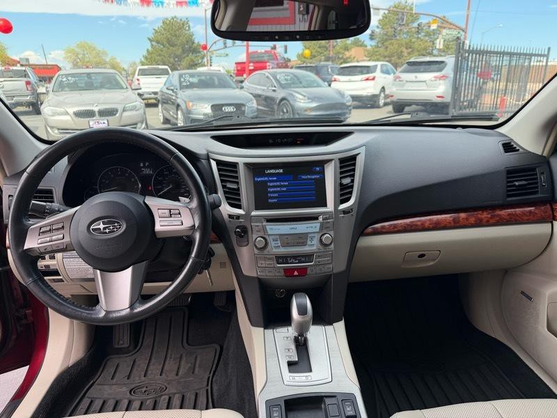 2011 Subaru Outback Image 19