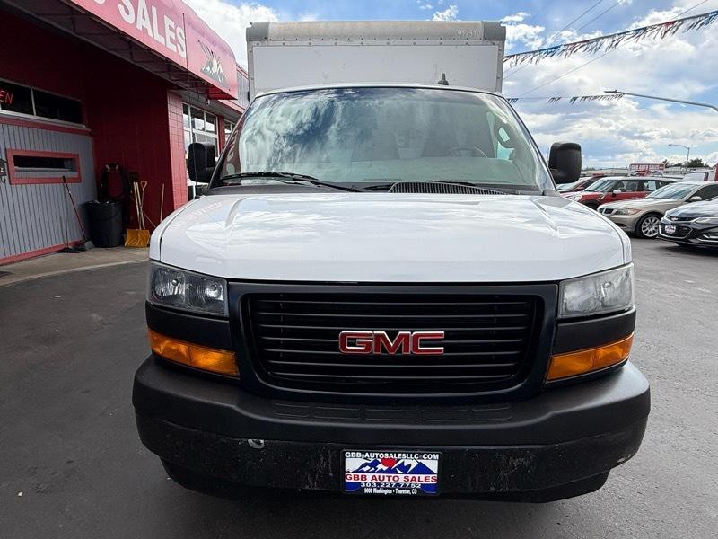 2019 GMC Savana Image 9