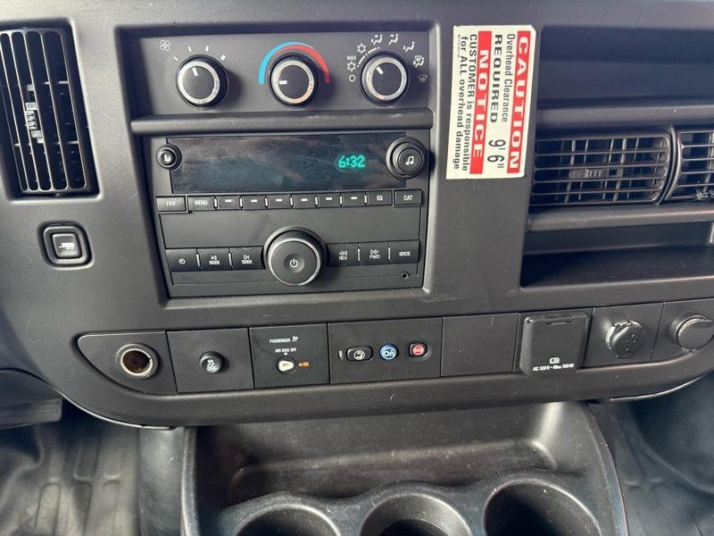 2019 GMC Savana Image 15