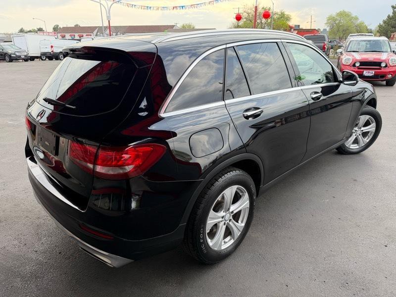 2016 Mercedes-Benz GLC-Class Image 6