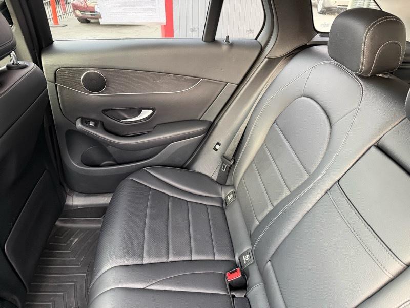 2016 Mercedes-Benz GLC-Class Image 24