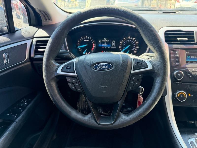 2014 Ford Fusion Image 18