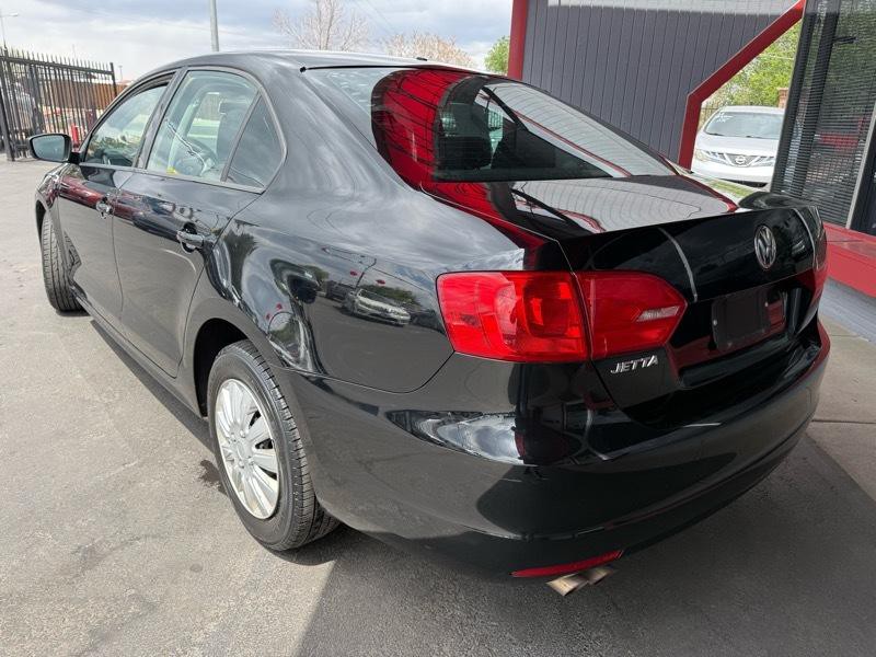 2012 Volkswagen Jetta Image 3