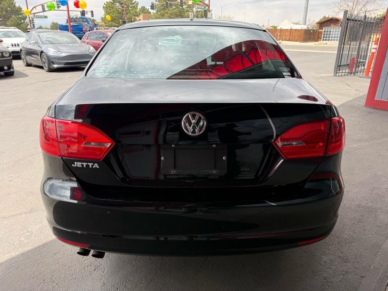 2012 Volkswagen Jetta Image 4