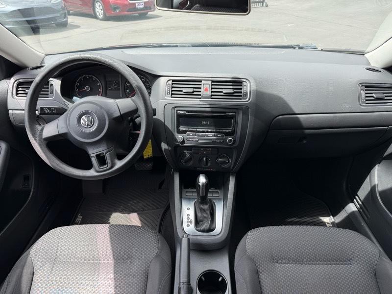 2012 Volkswagen Jetta Image 15