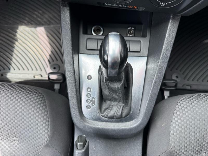 2012 Volkswagen Jetta Image 19