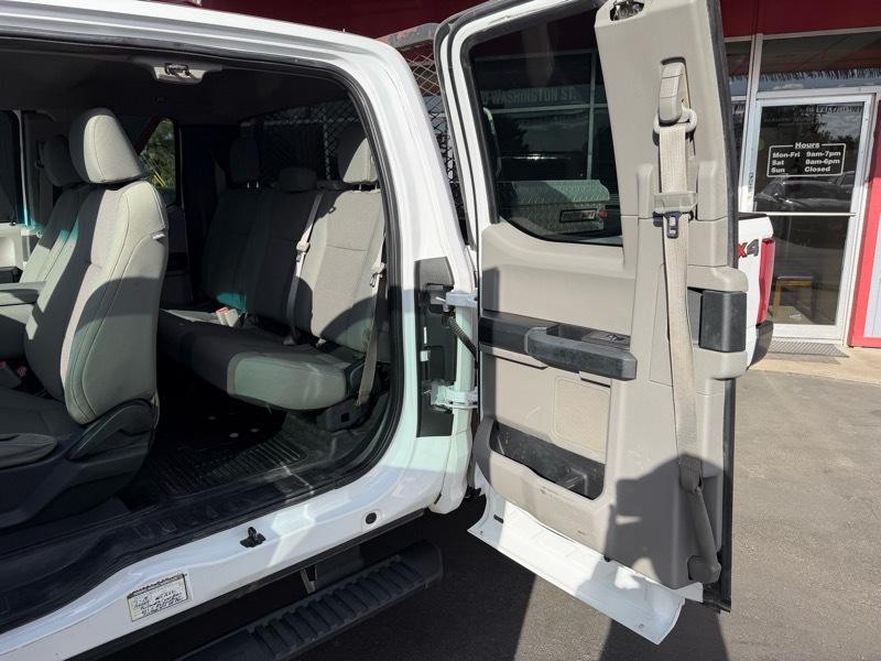 2017 Ford F-250 Image 21