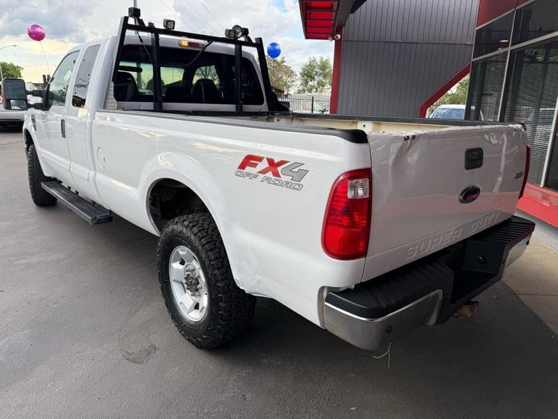 2010 Ford F-250 Image 3