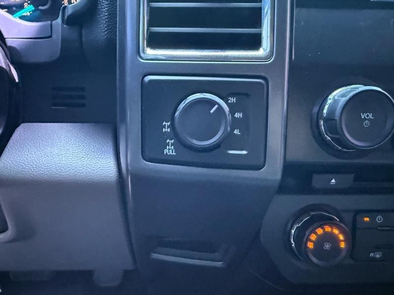 2015 Ford F-150 Image 18