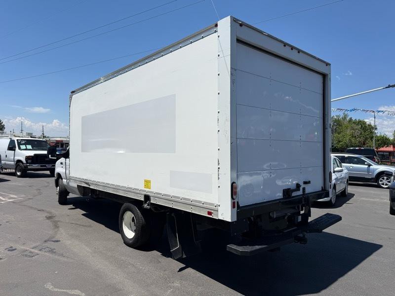 2019 Ford Econoline Image 3