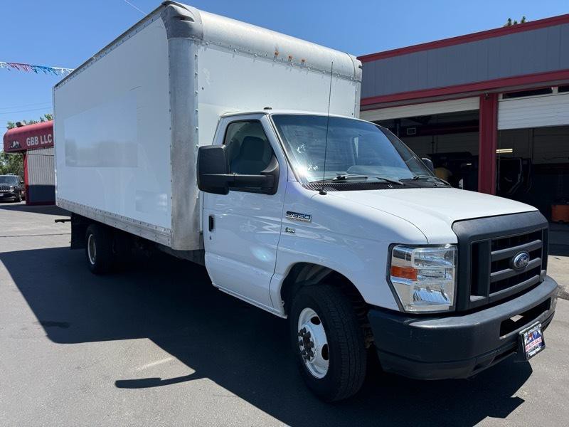 2019 Ford Econoline Image 9