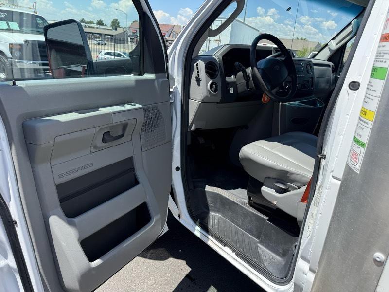 2019 Ford Econoline Image 13