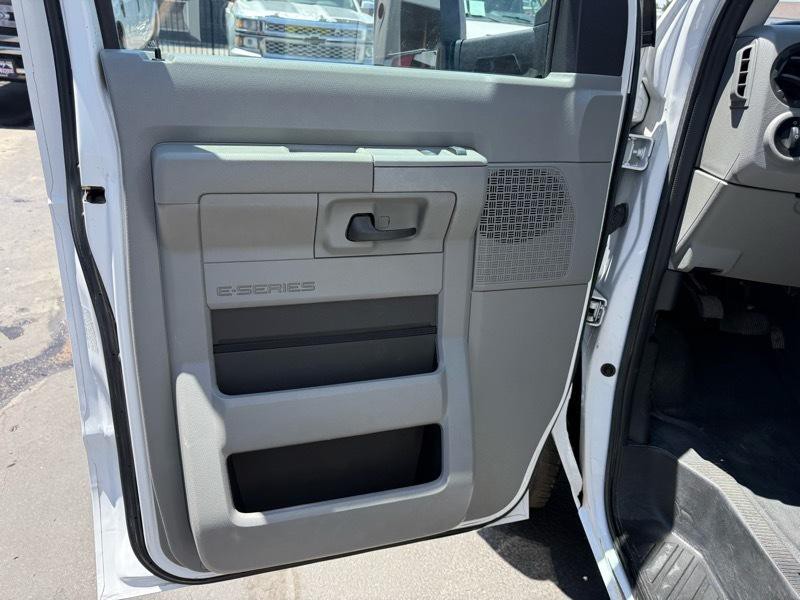 2019 Ford Econoline Image 14