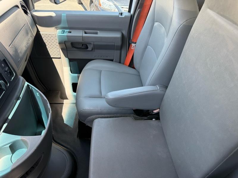 2019 Ford Econoline Image 22