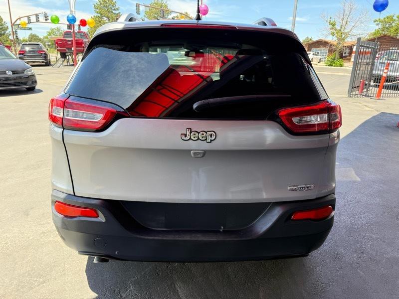 2016 Jeep Cherokee Image 4