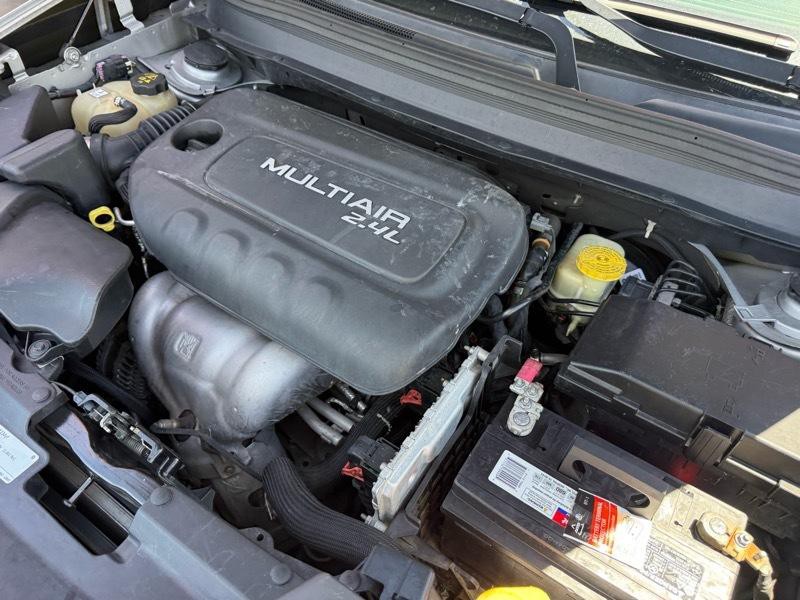 2016 Jeep Cherokee Image 35