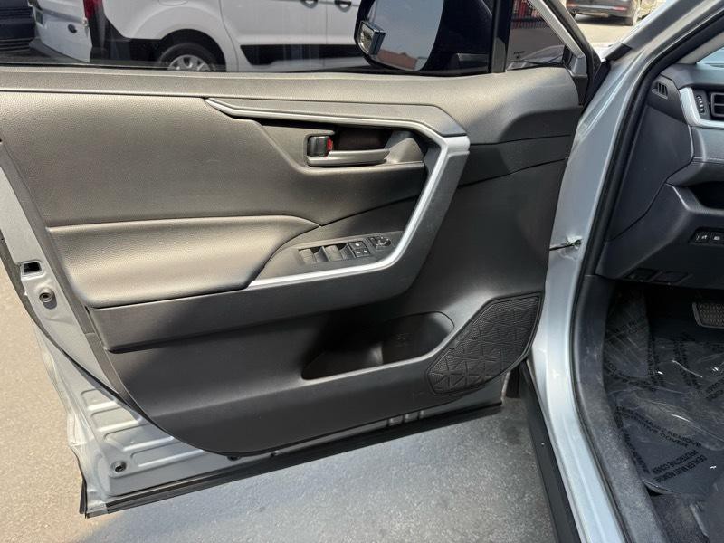 2021 Toyota Rav4 Image 12