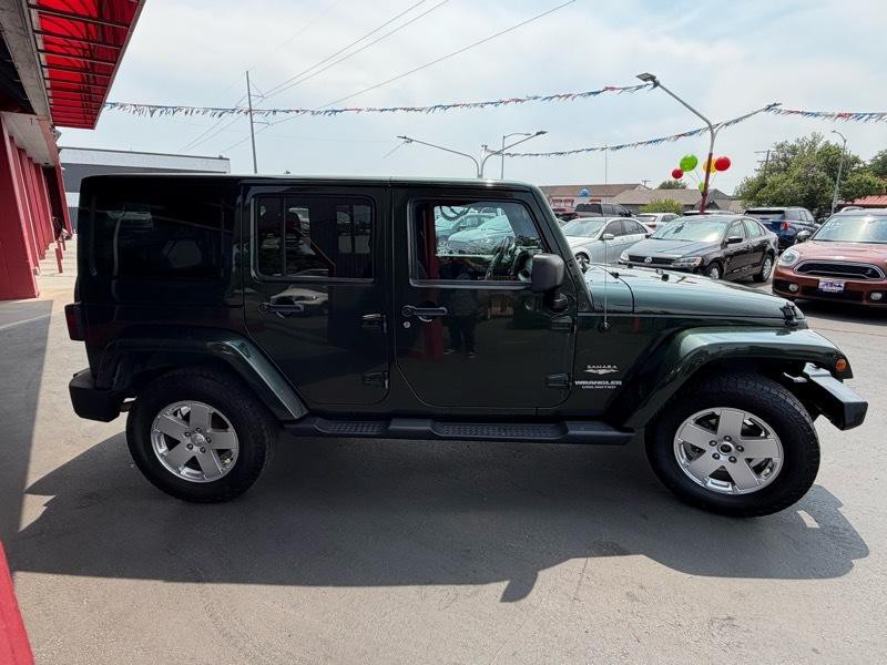 2011 Jeep Wrangler Image 7