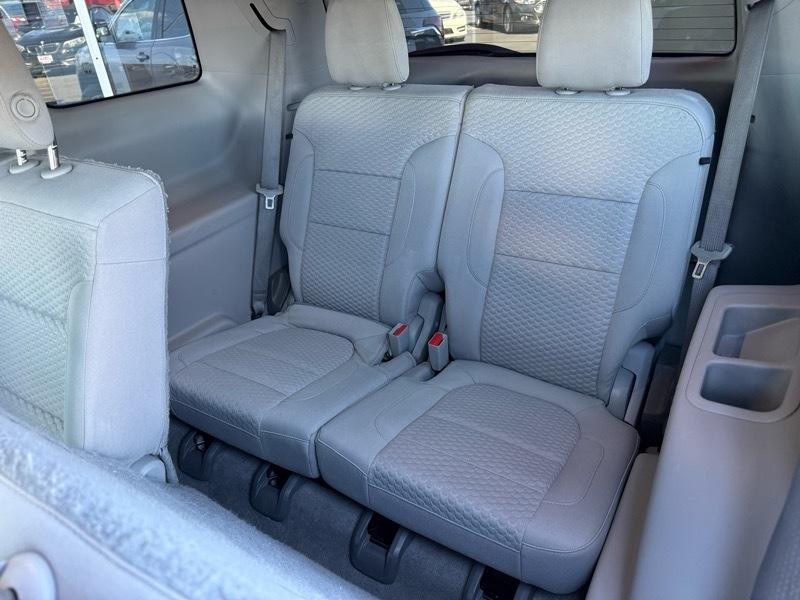 2017 GMC Acadia Image 32