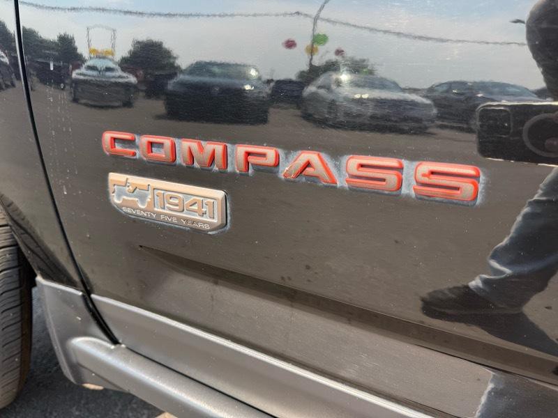 2016 Jeep Compass Image 12