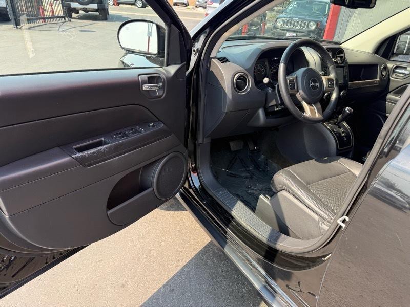 2016 Jeep Compass Image 13