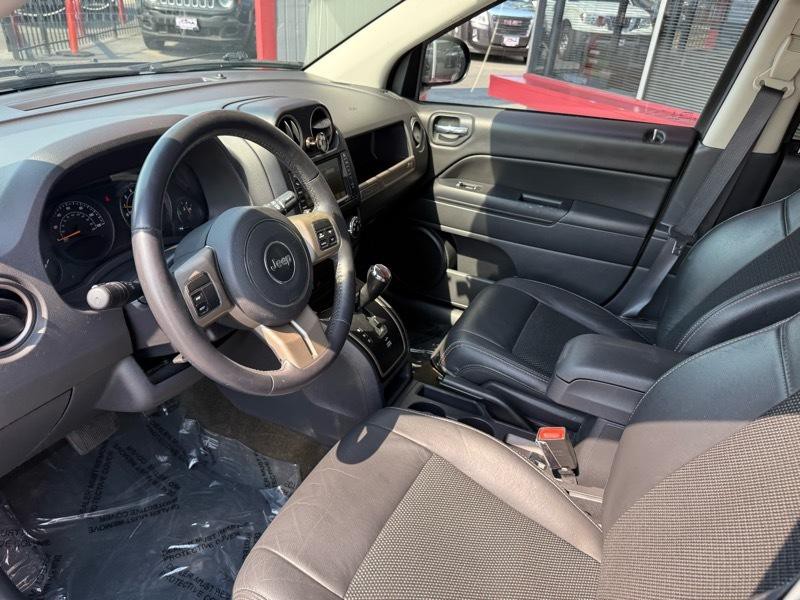 2016 Jeep Compass Image 16
