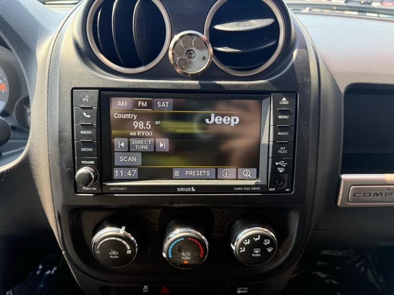 2016 Jeep Compass Image 18