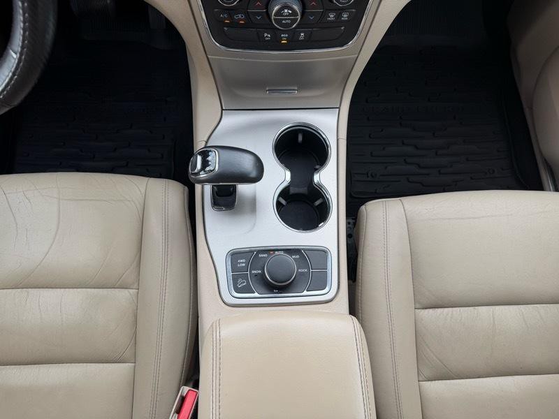2014 Jeep Grand Cherokee Image 17