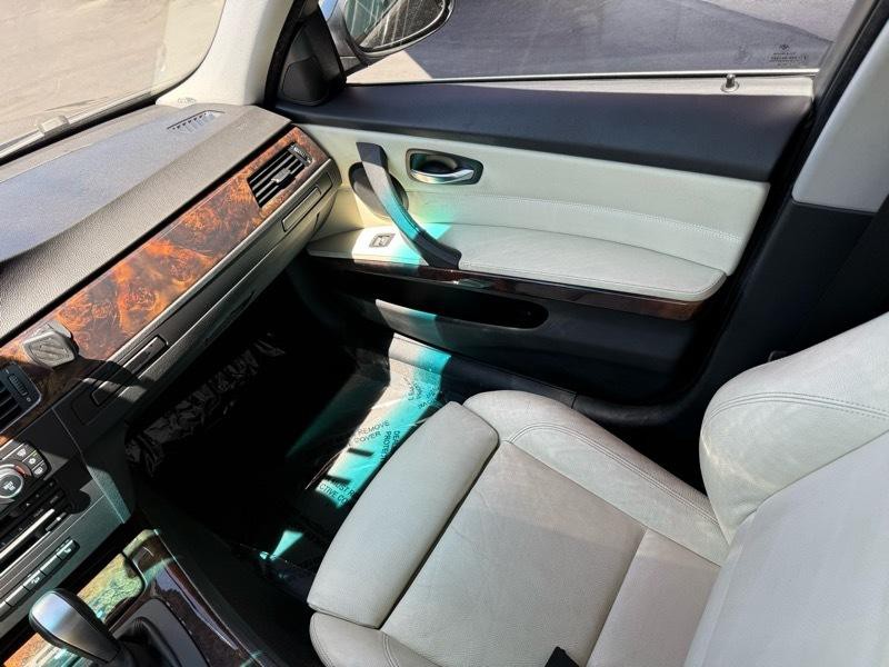 2007 BMW 3 Series Image 16