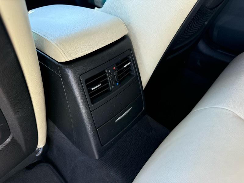 2007 BMW 3 Series Image 29